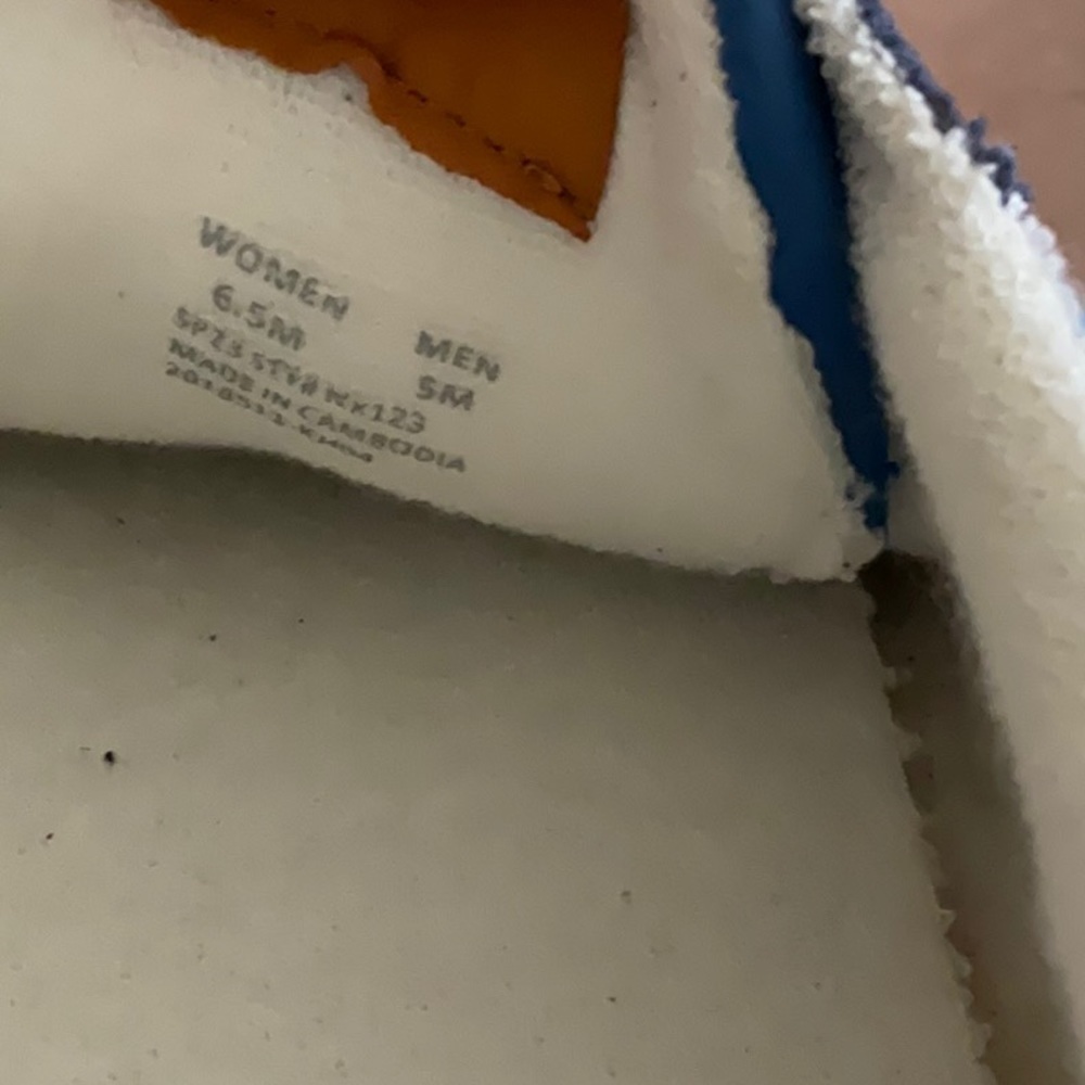 Madewell League Sneakers in Navy Suede - Picture 10 of 11